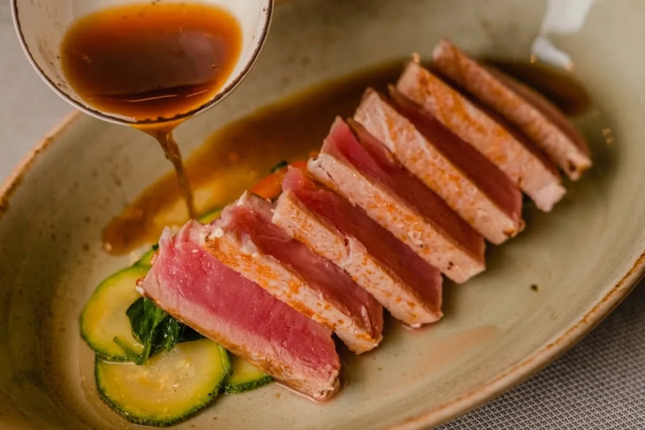 Atún tataki